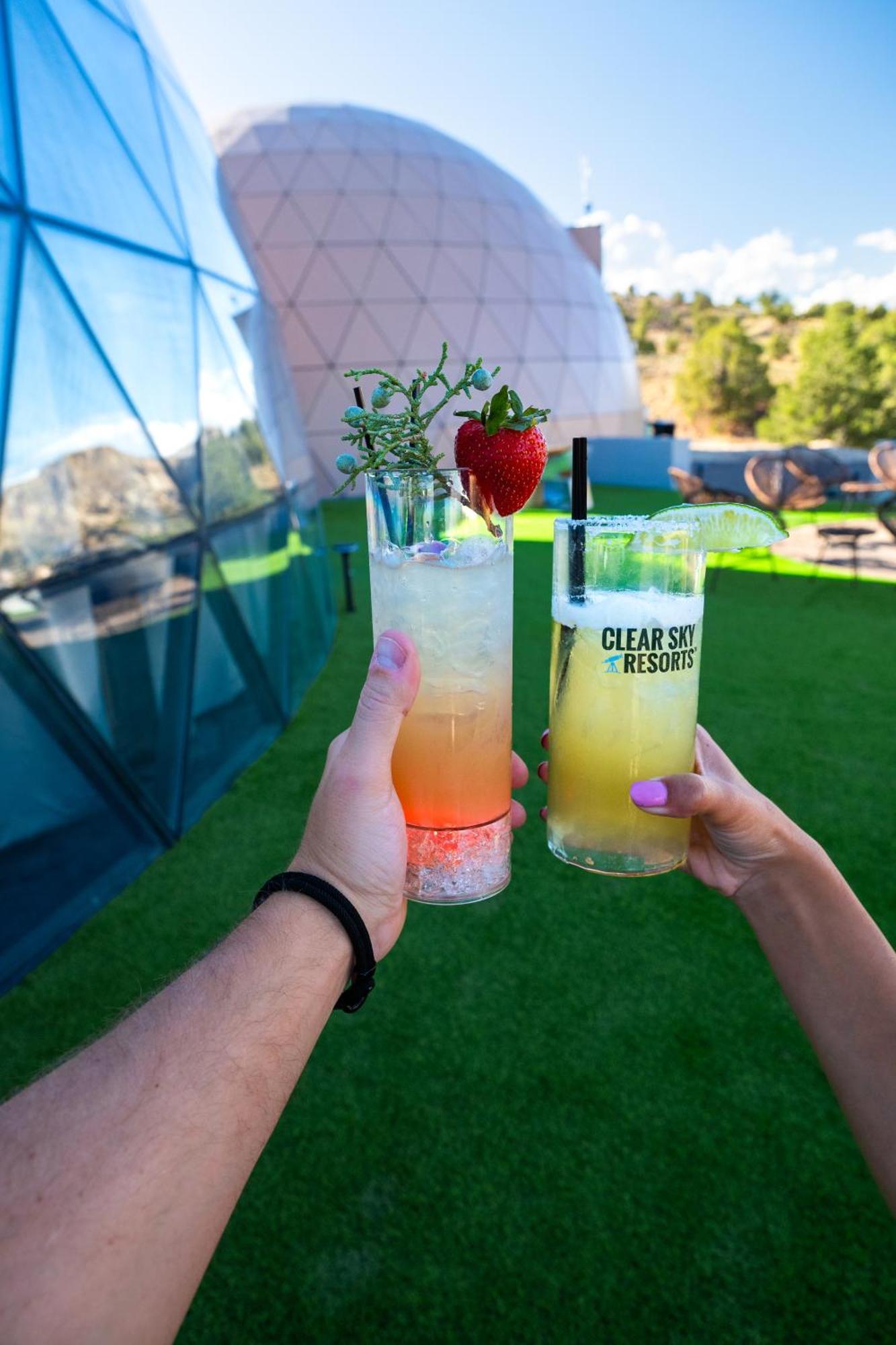 Clear Sky Resorts - Bryce Canyon - Unique Stargazing Domes Cannonville Esterno foto