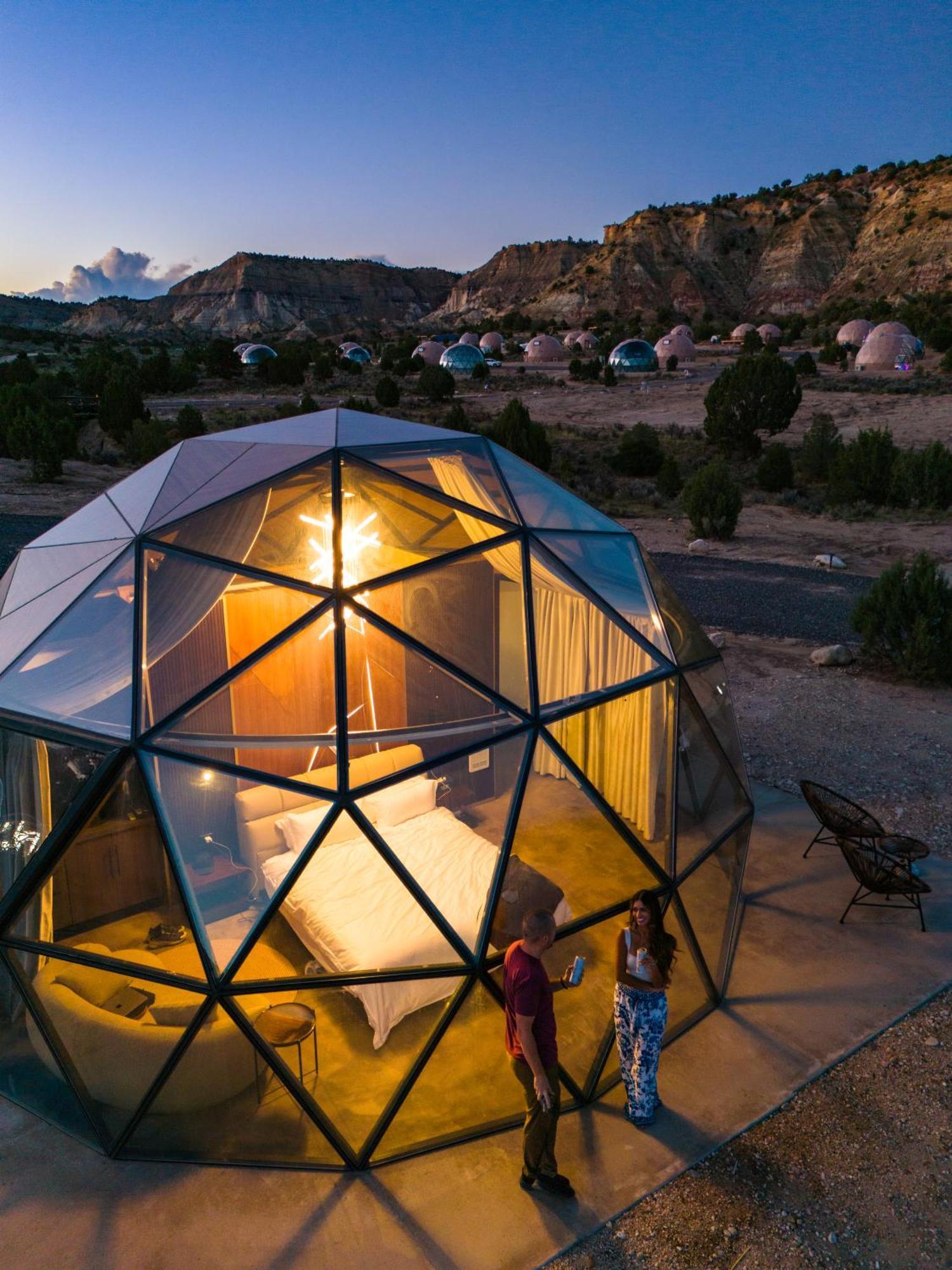 Clear Sky Resorts - Bryce Canyon - Unique Stargazing Domes Cannonville Esterno foto